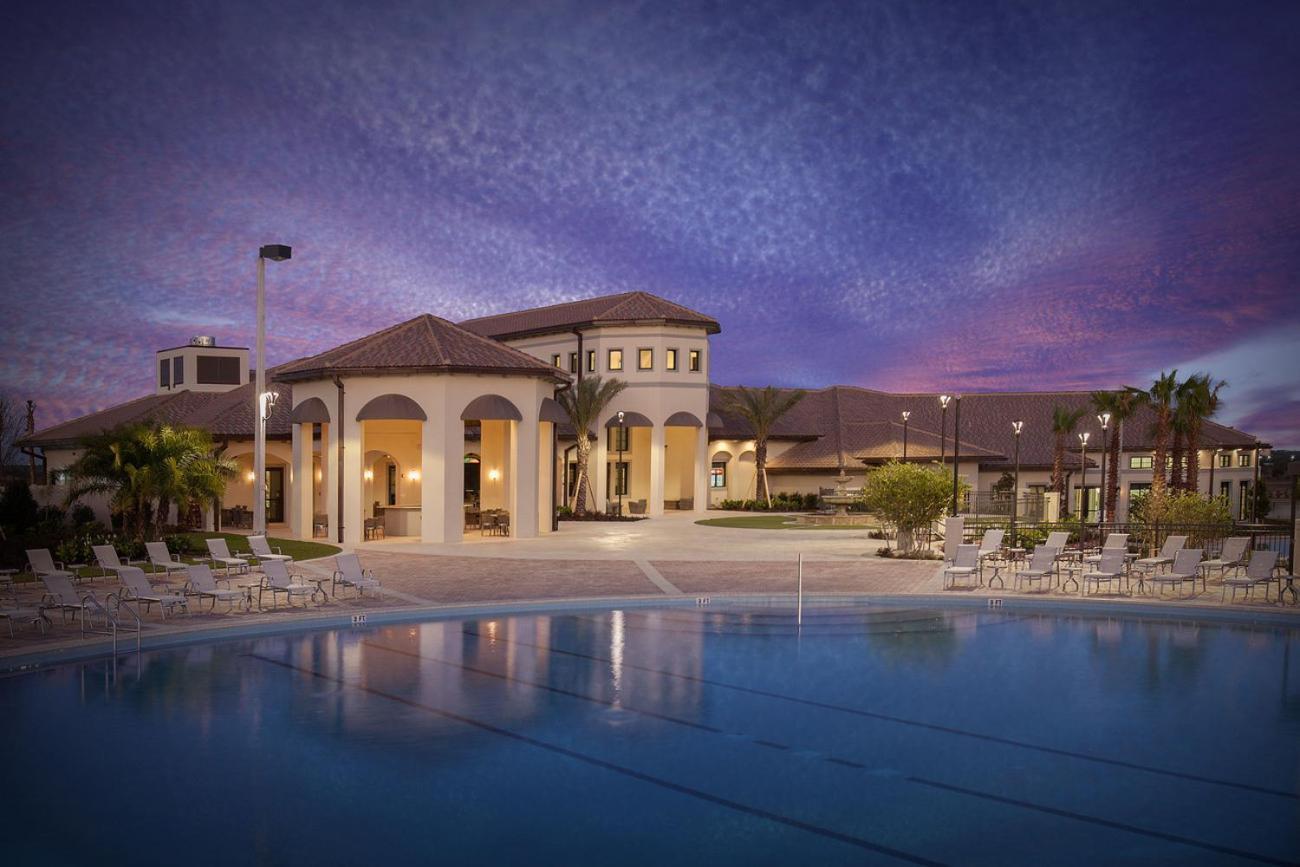 Luxury 18 Minutes Away From Disney! Holiday home