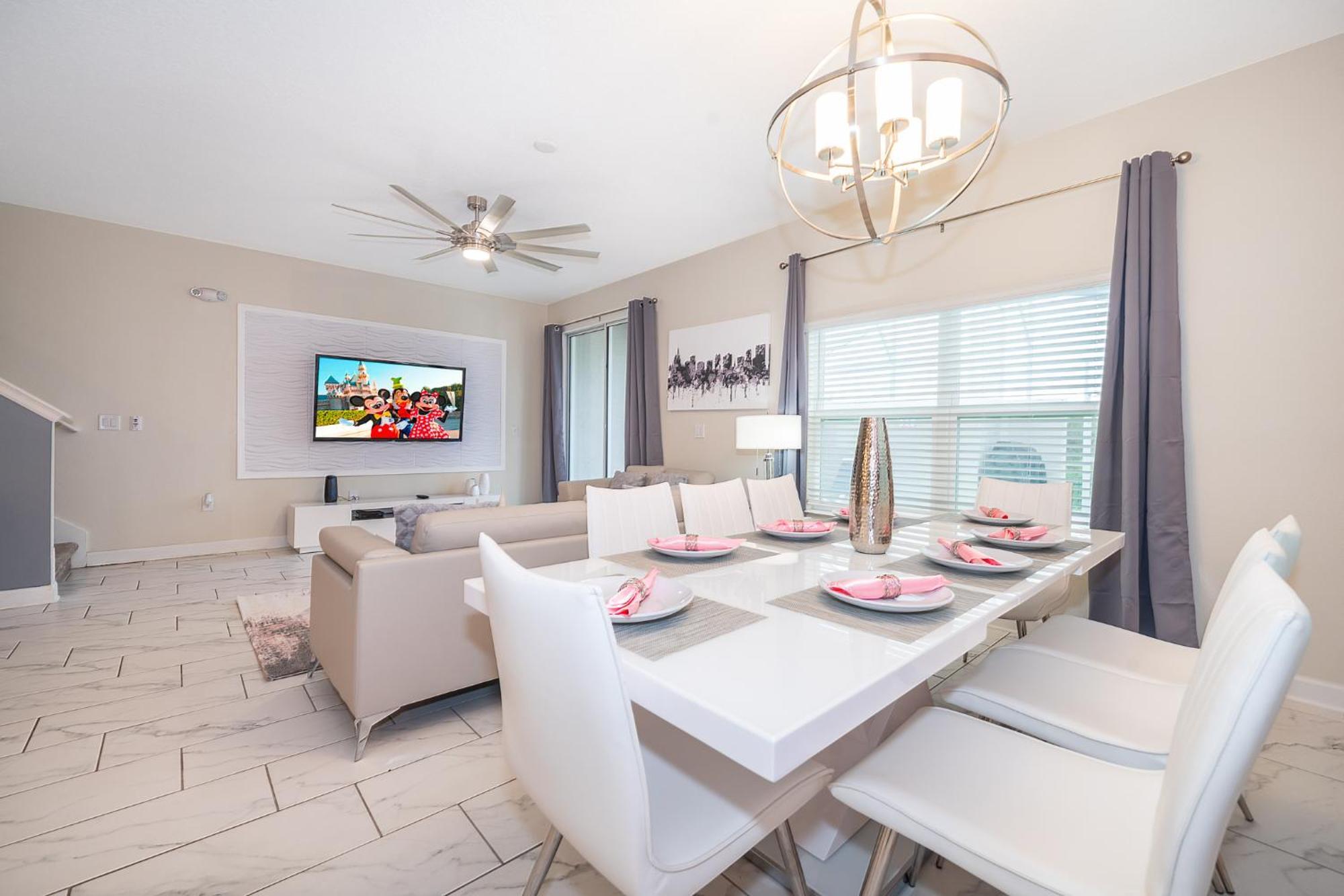 Luxury 18 Minutes Away From Disney! * Kissimmee