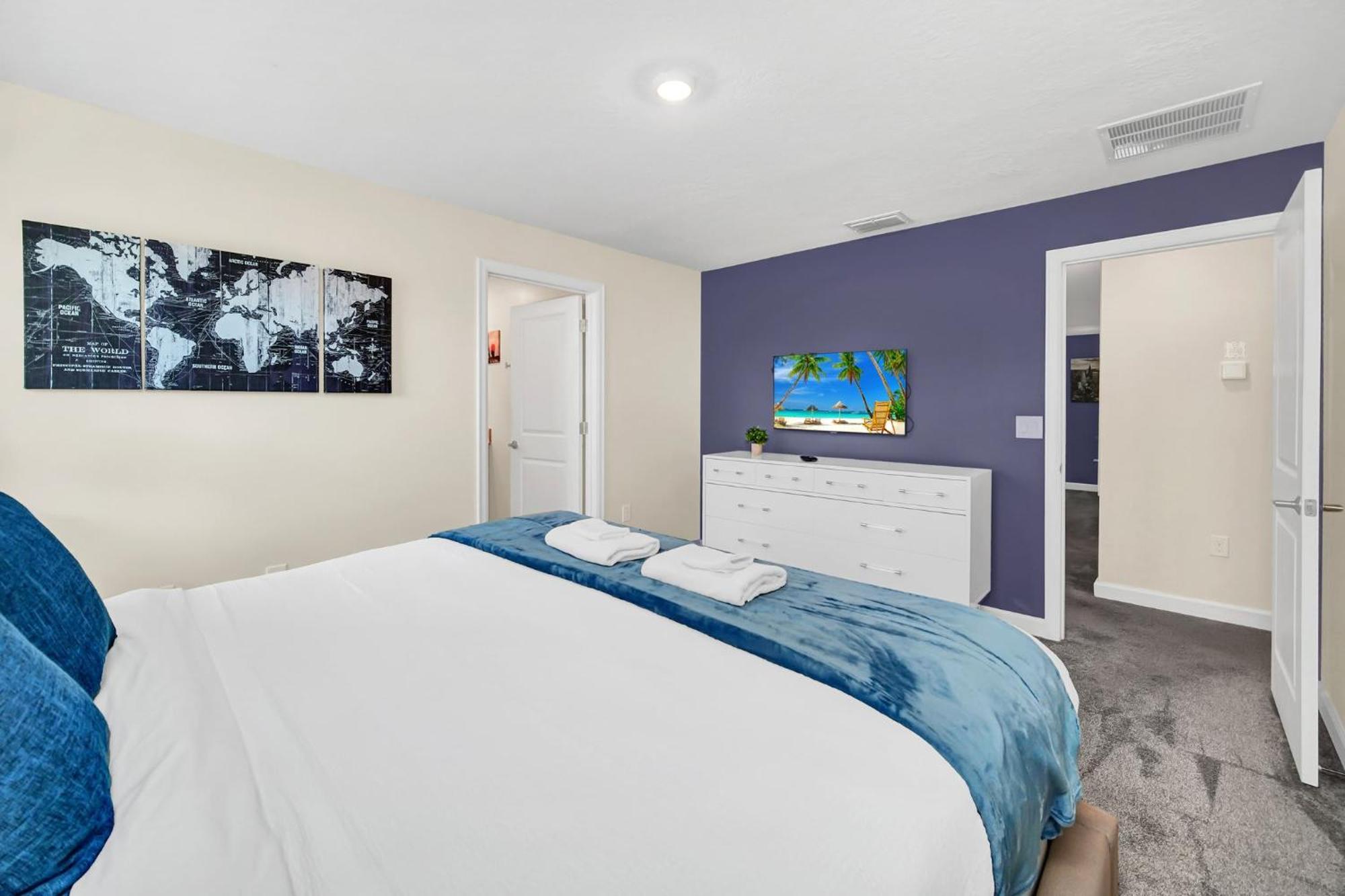 Luxury 18 Minutes Away From Disney!