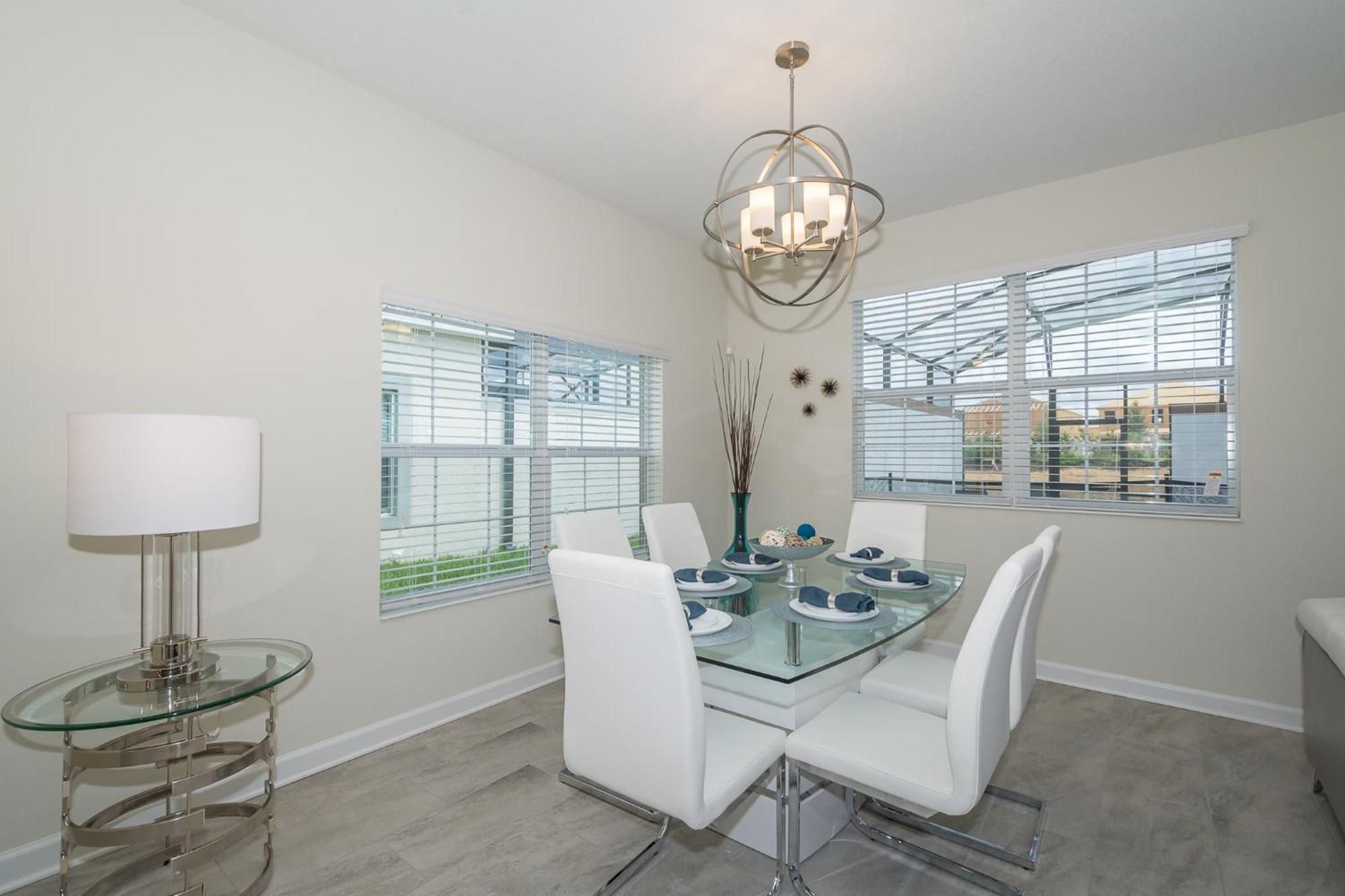 Holiday home Luxury 18 Minutes Away From Disney!