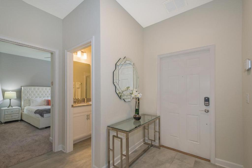 Luxury 18 Minutes Away From Disney! Holiday home