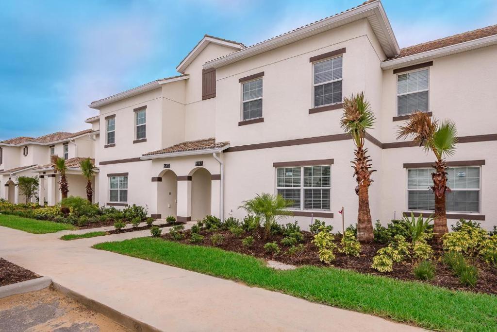 Luxury 18 Minutes Away From Disney! Holiday home *