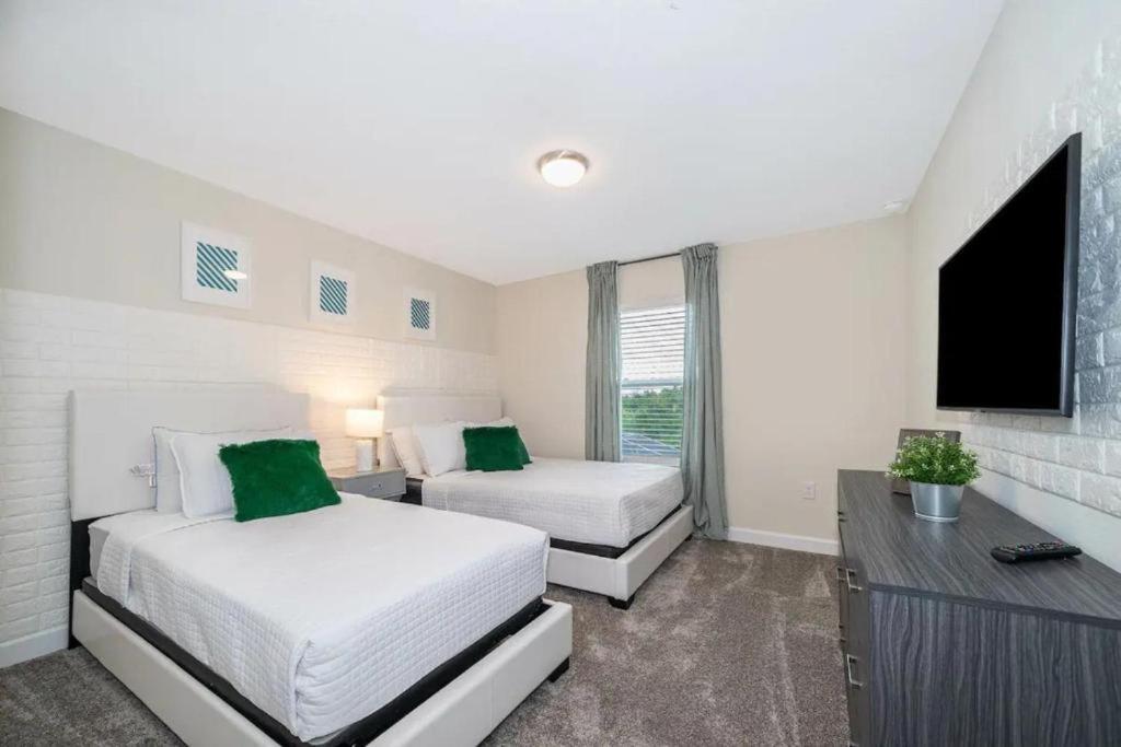 Luxury 18 Minutes Away From Disney! Kissimmee