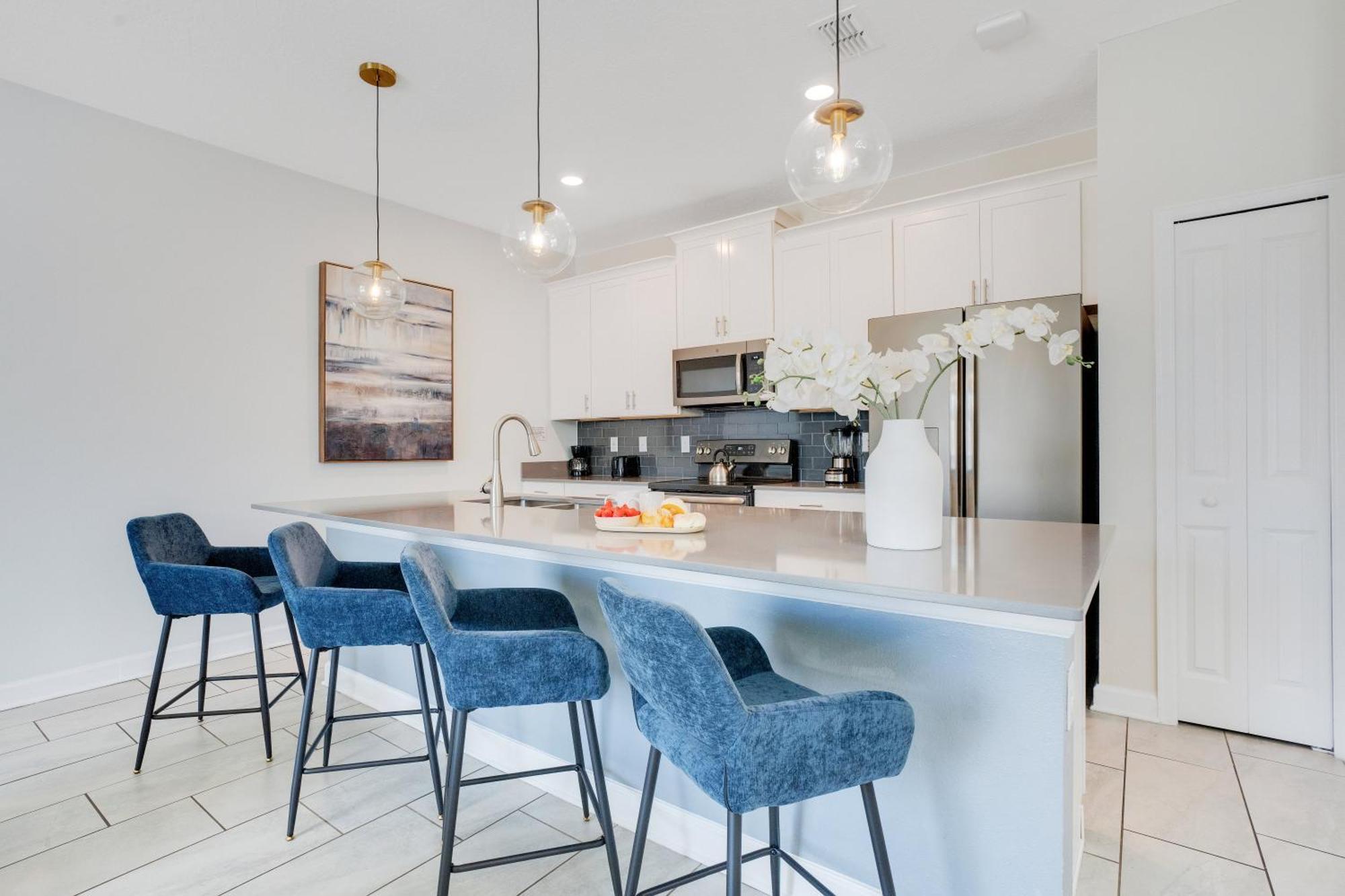 Luxury 18 Minutes Away From Disney! *