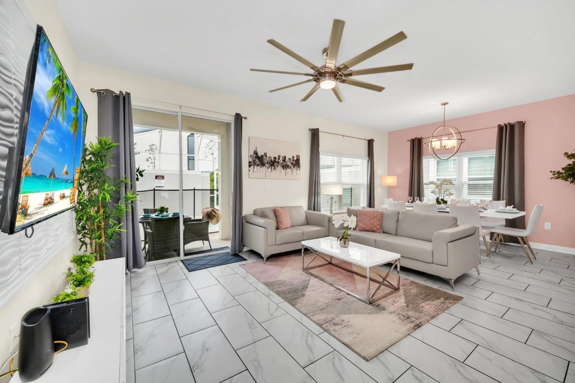 Luxury 18 Minutes Away From Disney! Kissimmee